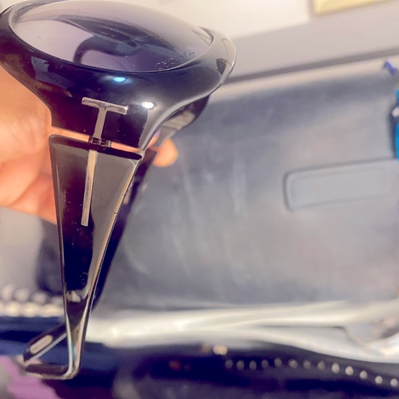 Tom Ford Alessa shades, very classy and sophisticated, gently used. - Picture 1 of 4